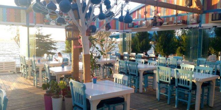 Büyükçekmece, Cafe Fink